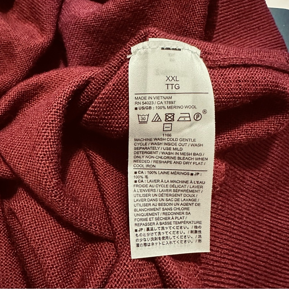 Banana Republic | Sweater | Merino Wool Sweater | Bright Wine Preppy Office Wear - Picture 3 of 6